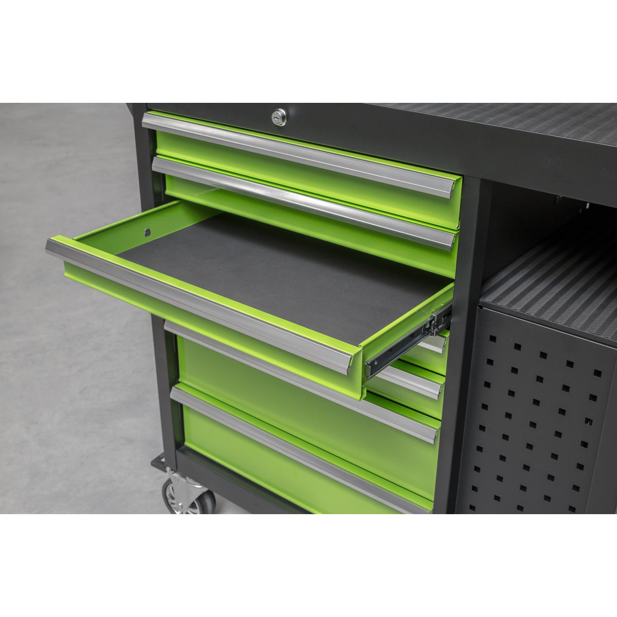 Mobile Workstation 10 Drawer 1140mm