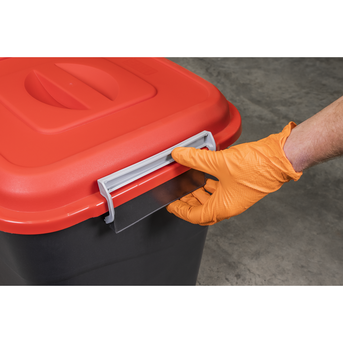 Refuse/Storage Bin 75L - Red