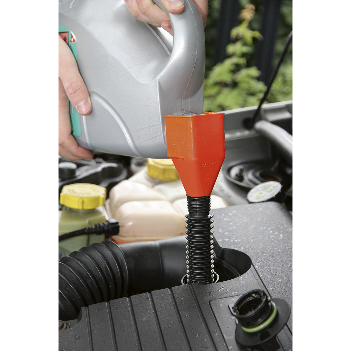 Clip-On Funnel with Spout