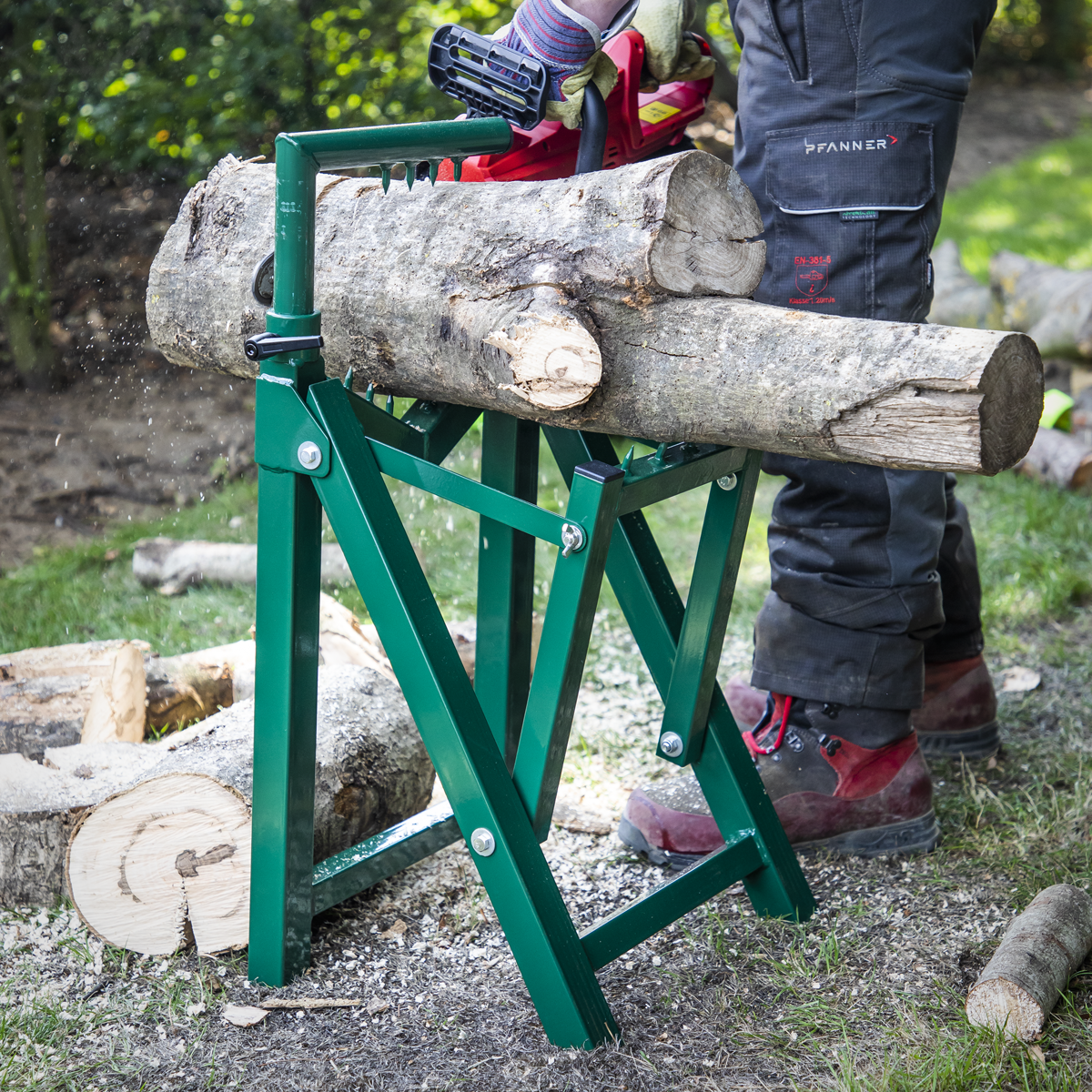 Heavy-Duty Log Stand Ø230mm Capacity