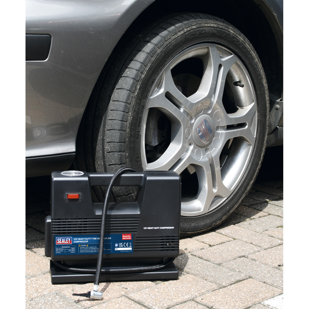 Tyre Inflator/Air Compressor 12V Heavy-Duty