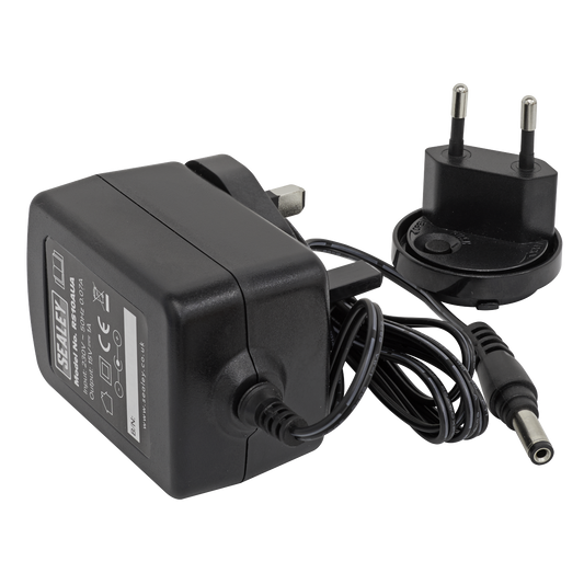 Universal Adaptor 1.0A 15V