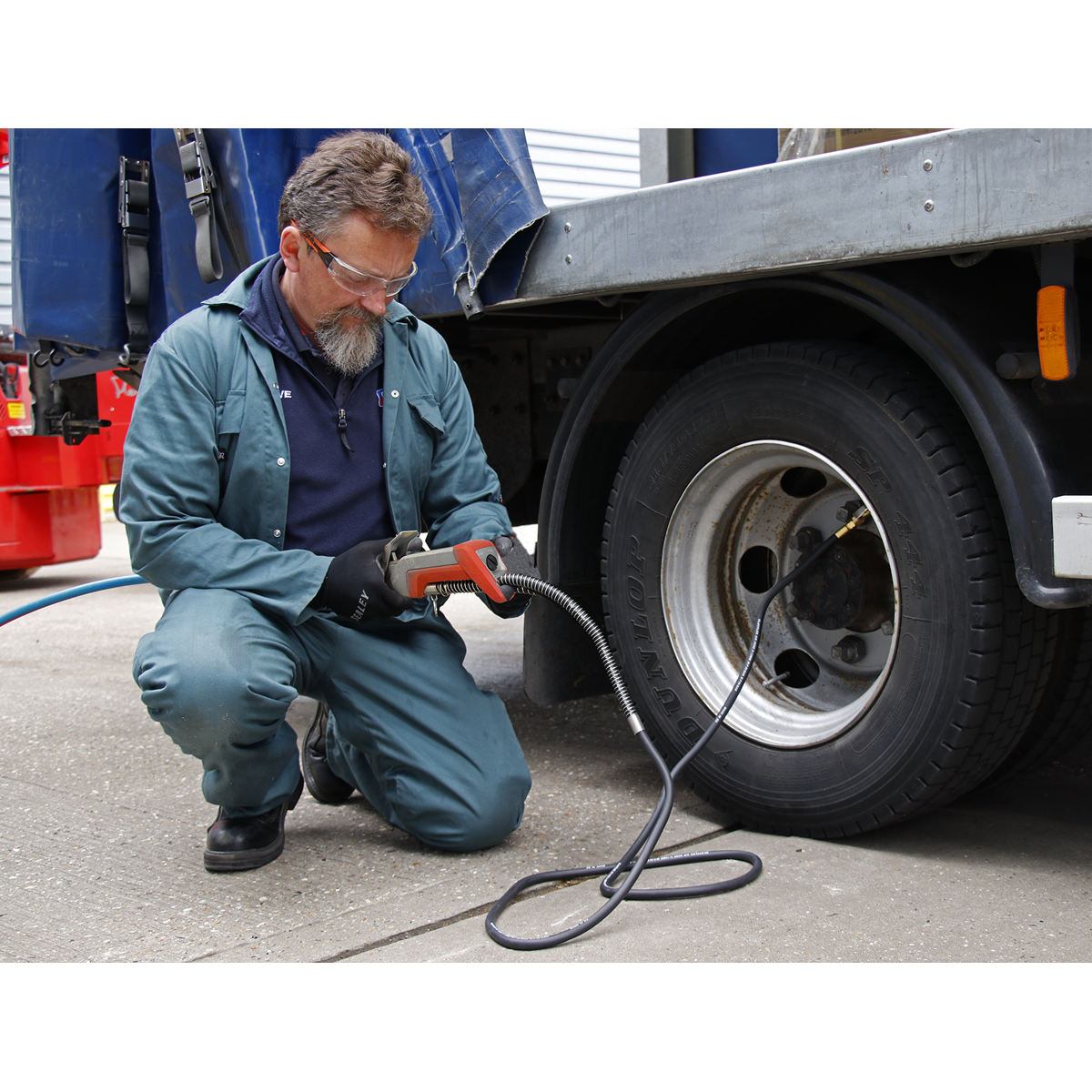 Digital Tyre Inflator 2.7m Hose with Clip-On Connector