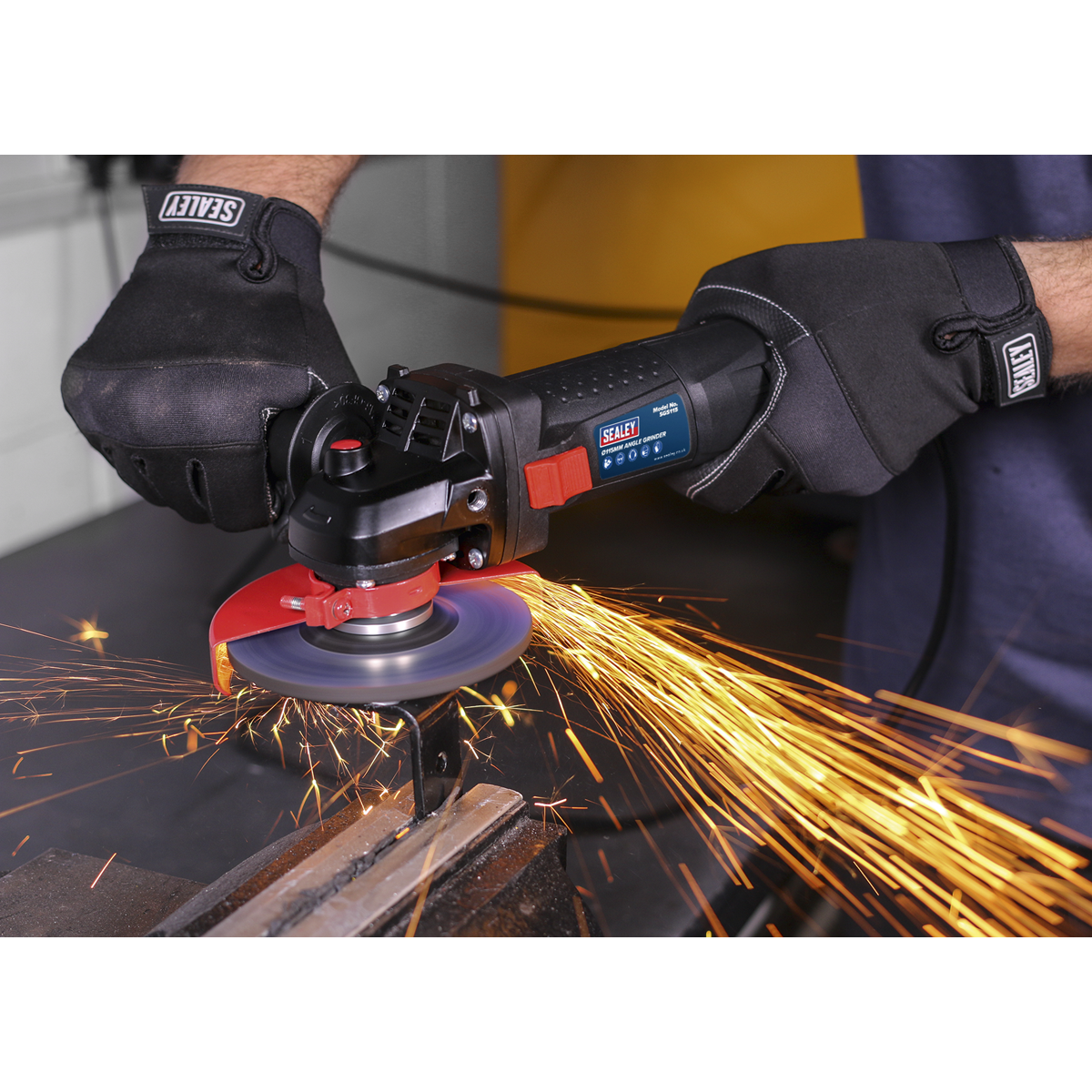 Angle Grinder Ø115mm 750W/230V Slim Body