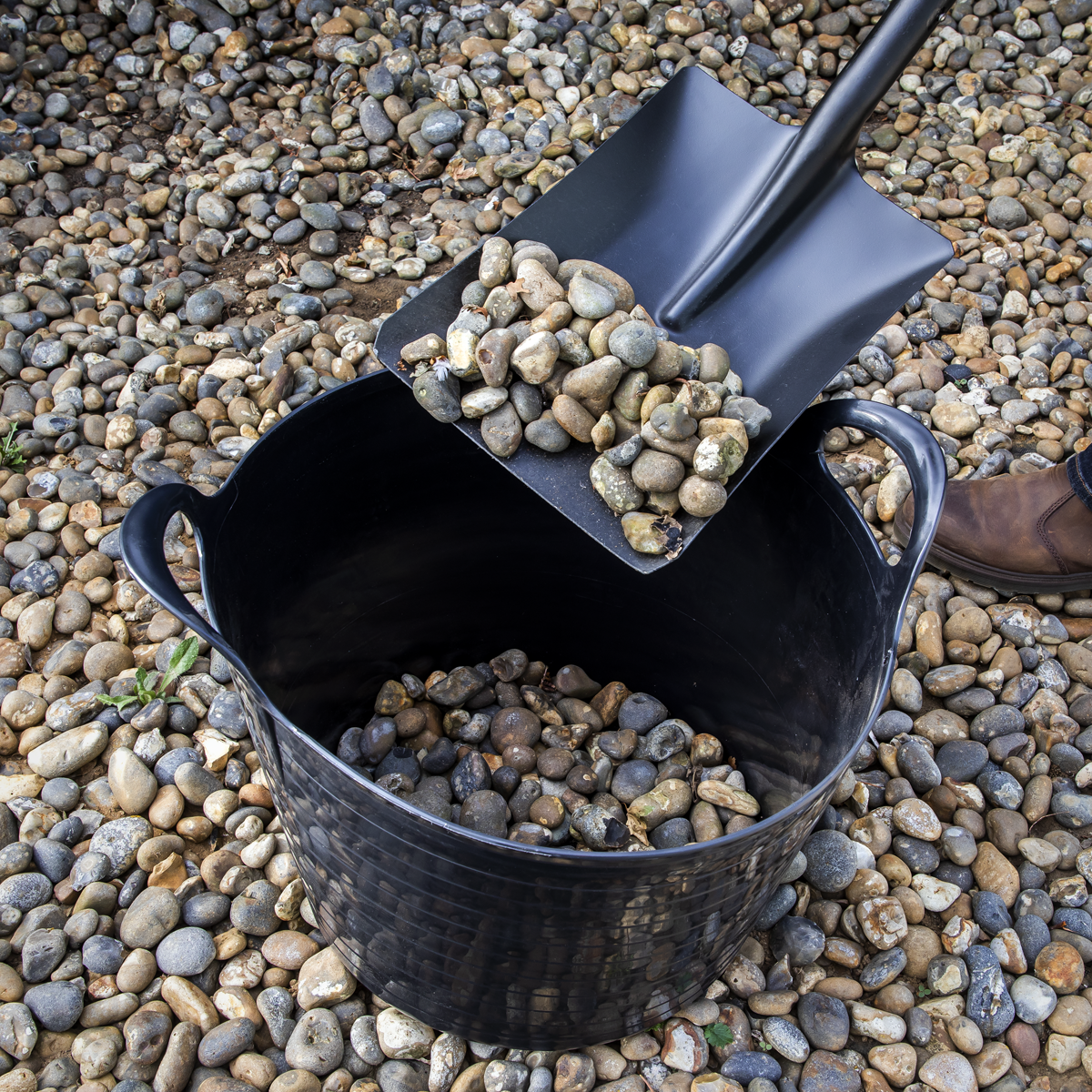 Shovel with 710mm Wooden Handle