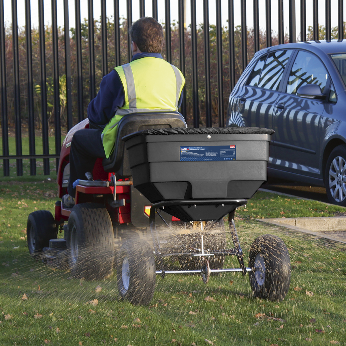 Broadcast Spreader 80kg Tow Behind