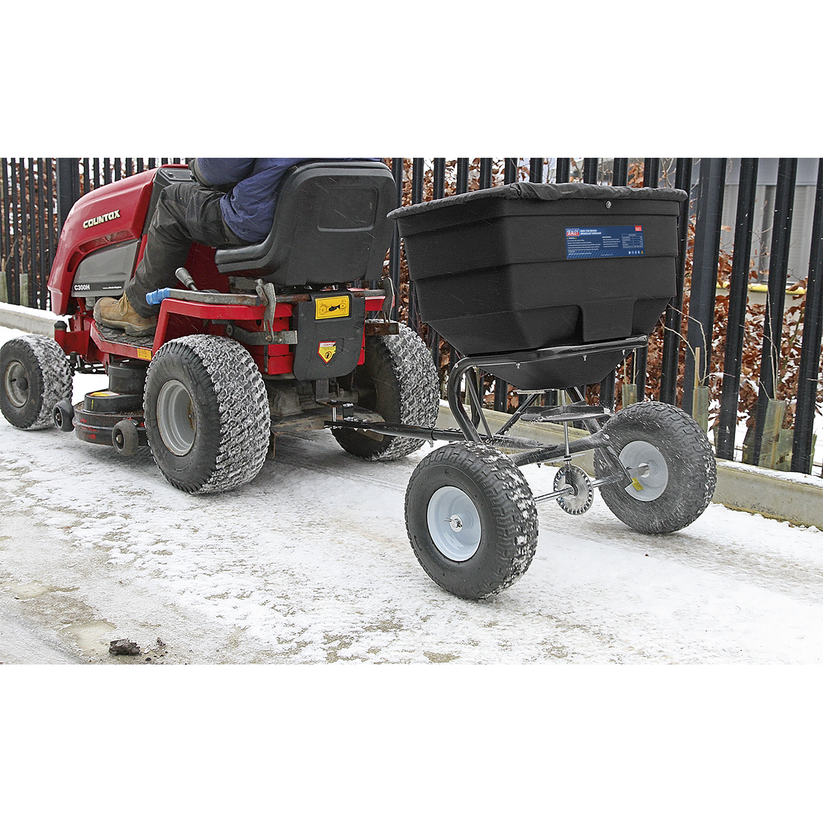 Broadcast Spreader 80kg Tow Behind