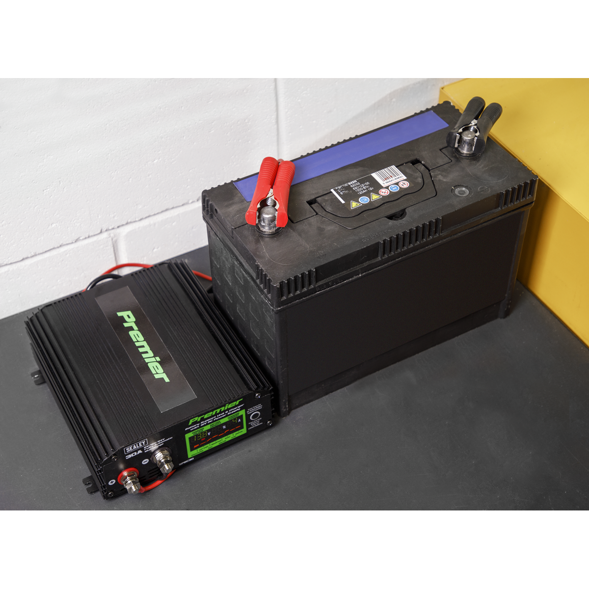 Battery Support Unit Charger & Maintainer 30A