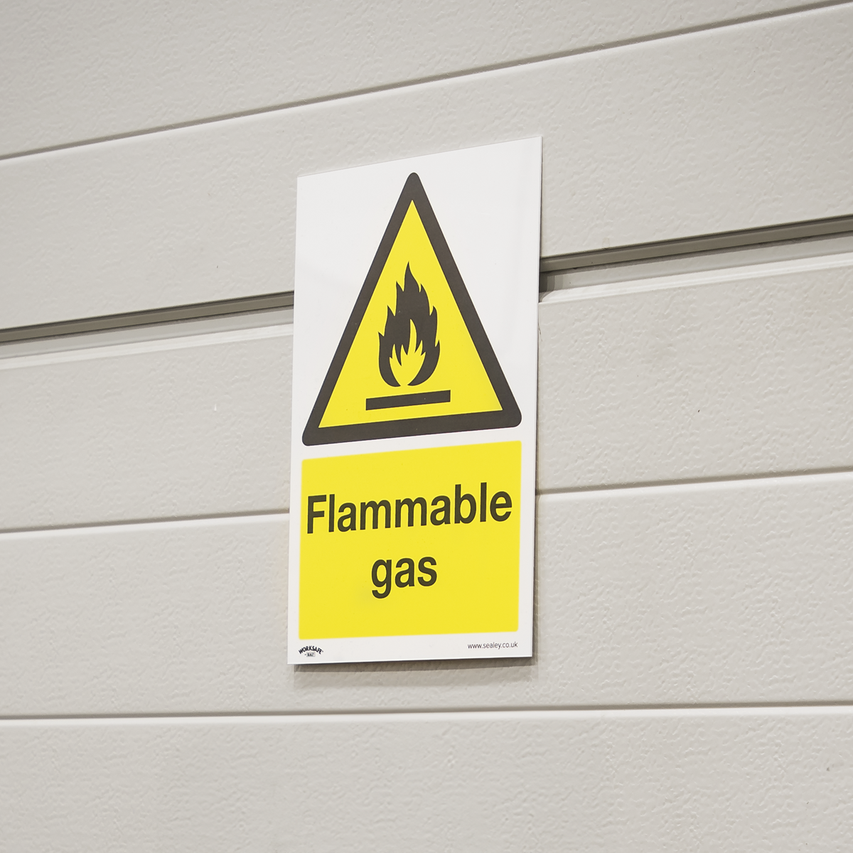 Warning Safety Sign - Flammable Gas - Self-Adhesive Vinyl - Pack of 10