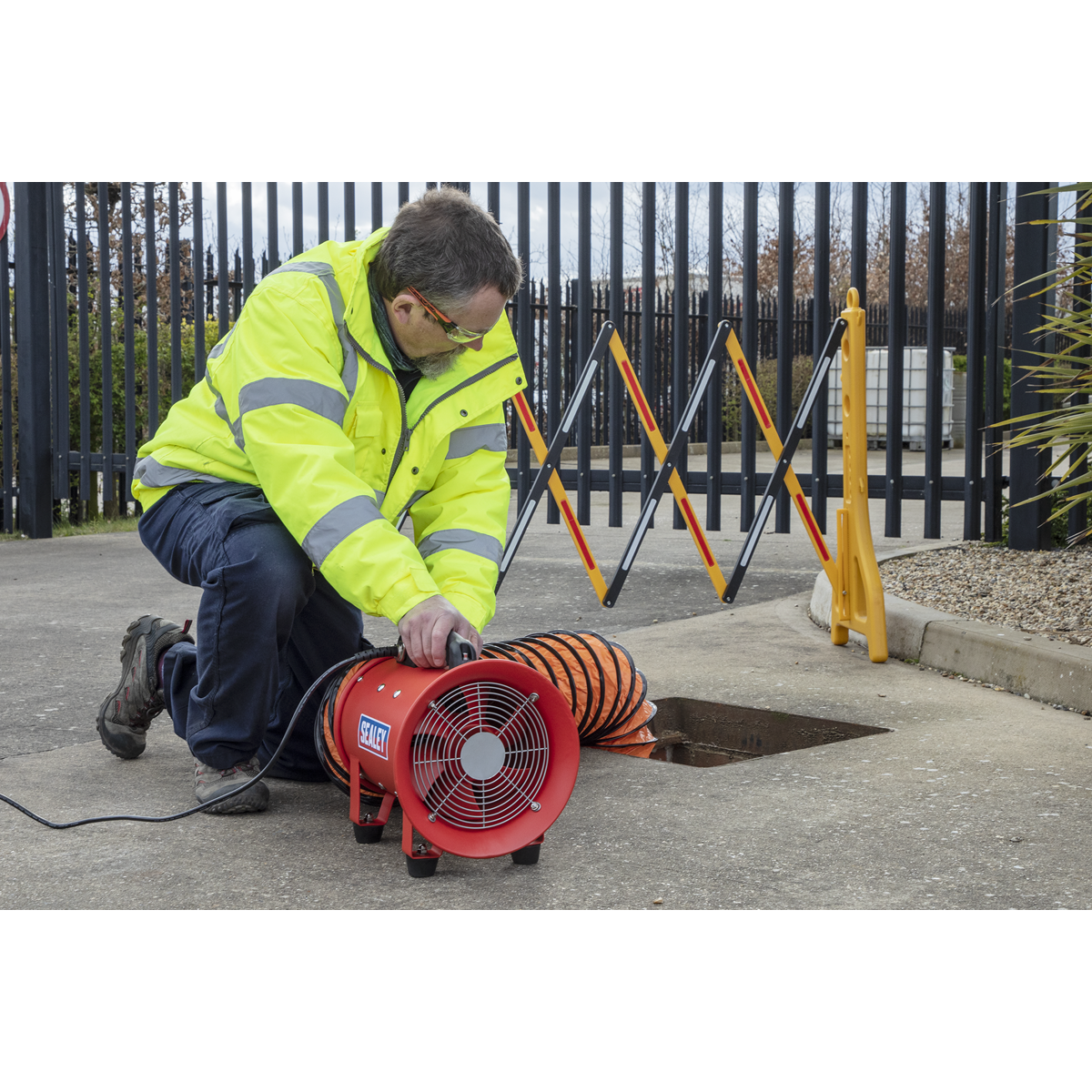 Portable Ventilator Ø200mm with 5m Ducting